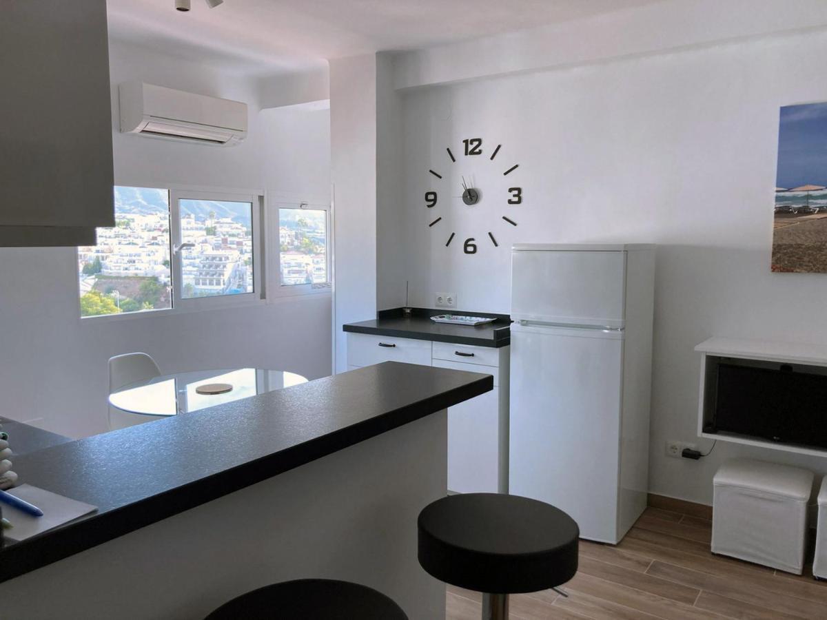 Capri 32 Menyber Apartment Нерха Екстериор снимка